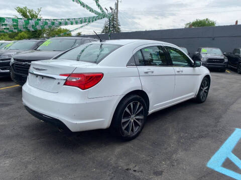 2012 Chrysler 200 S