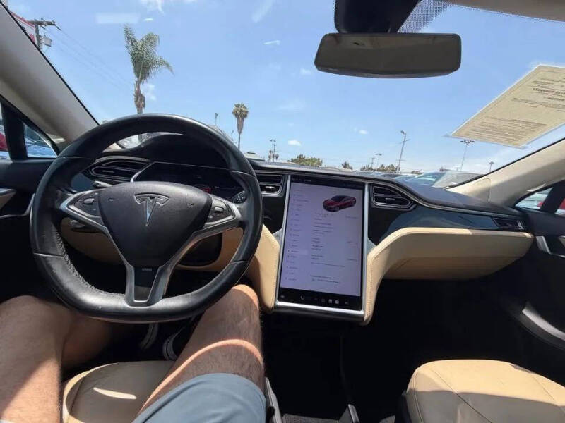 2014 Tesla Model S