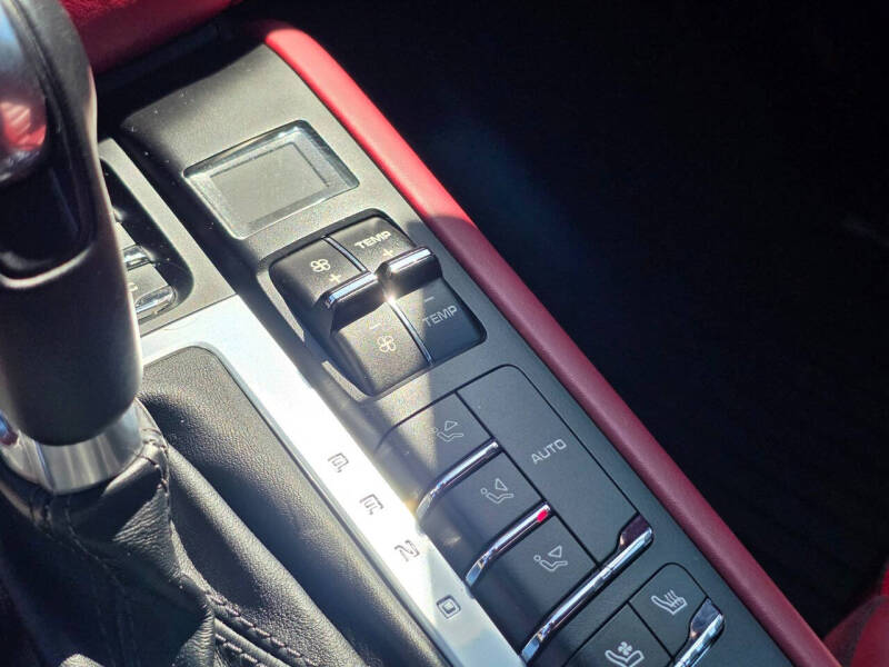 2016 Porsche Macan Turbo