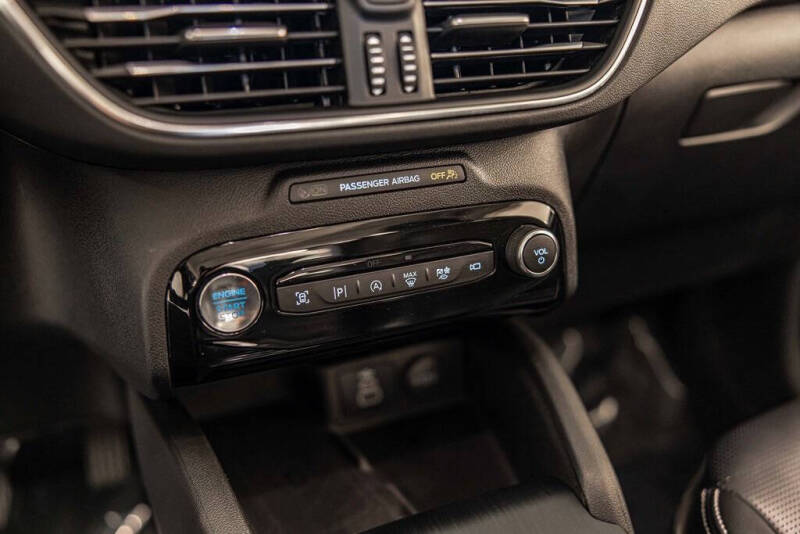 2024 Ford Escape Platinum