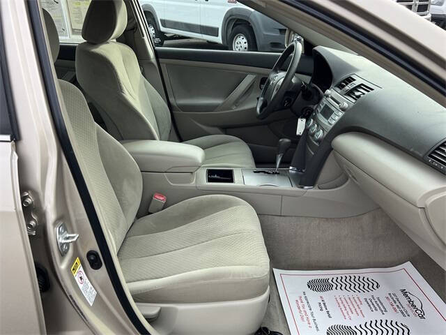 2009 Toyota Camry LE
