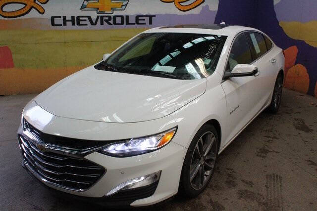 Used 2021 Chevrolet Malibu Premier with VIN 1G1ZE5SX9MF069023 for sale in Grand Ledge, MI