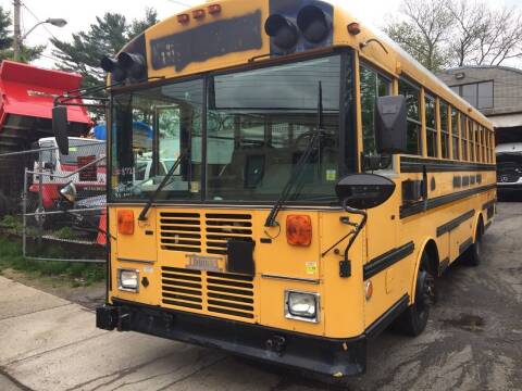 2000 Thomas Built Buses Saf-T-Liner EF for sale at Drive Deleon in Yonkers NY