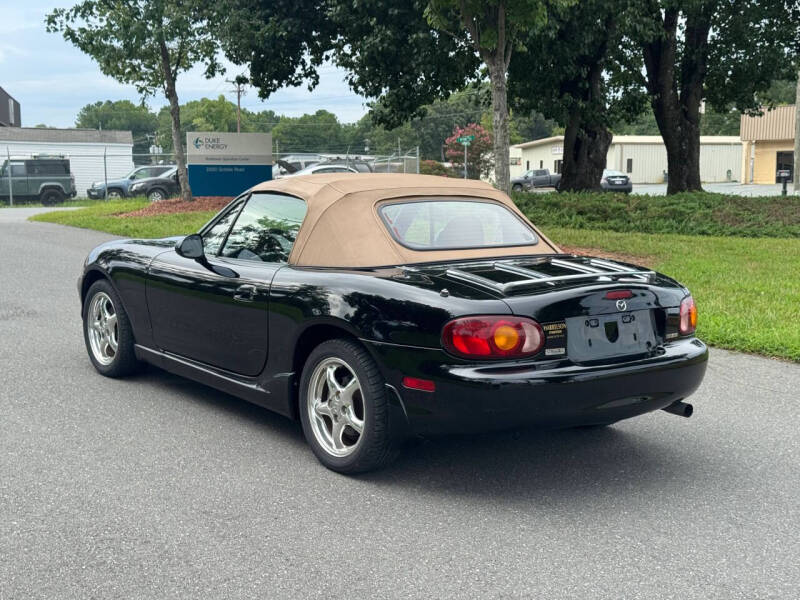 2000 Mazda MX-5 Miata
