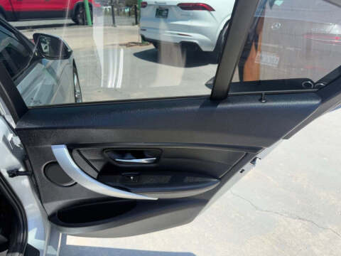 2012 BMW 3 Series 328i