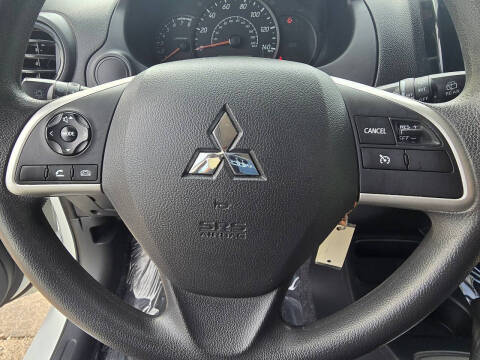 2019 Mitsubishi Mirage ES