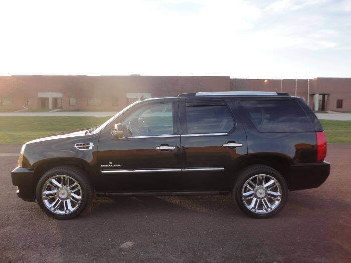2013 Cadillac Escalade Platinum Edition