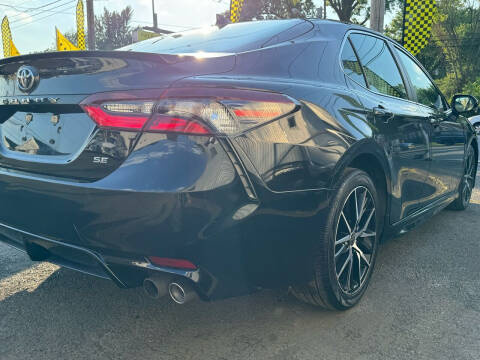 2022 Toyota Camry SE