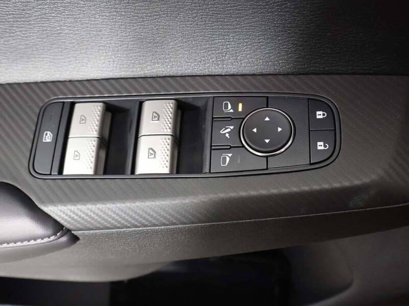 2025 Mitsubishi Outlander PHEV SEL