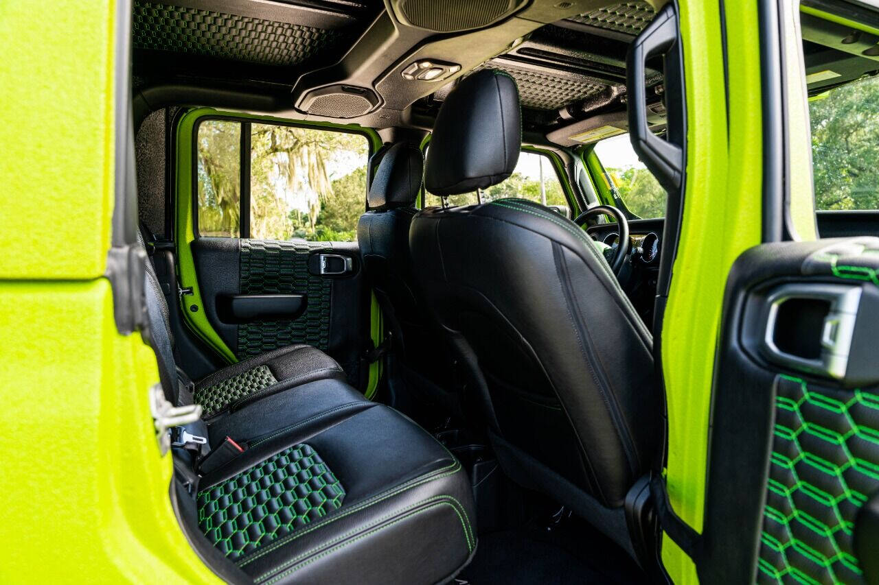 2022 JEEP Gladiator Pickup - $147,995