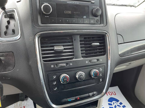 2016 Dodge Grand Caravan American Value Package