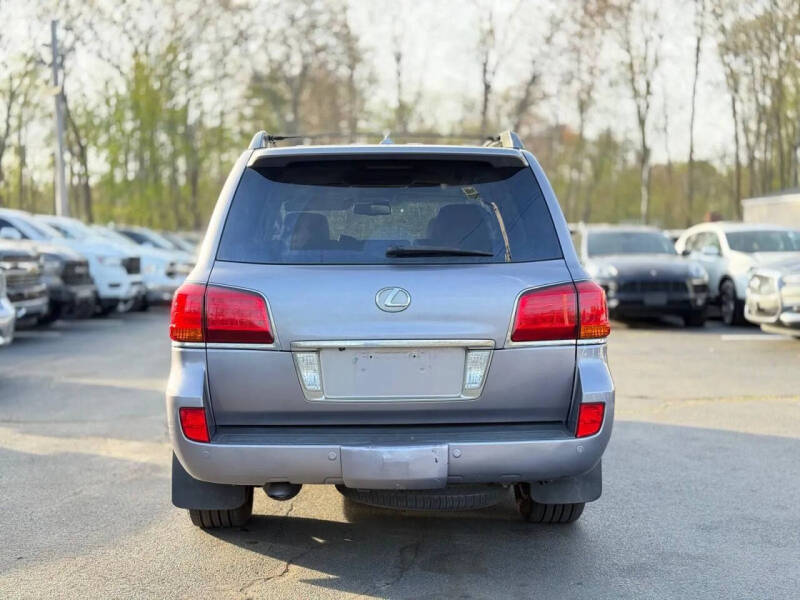 2011 Lexus LX 570
