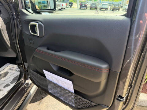 2026 Jeep Gladiator Shadow Ops