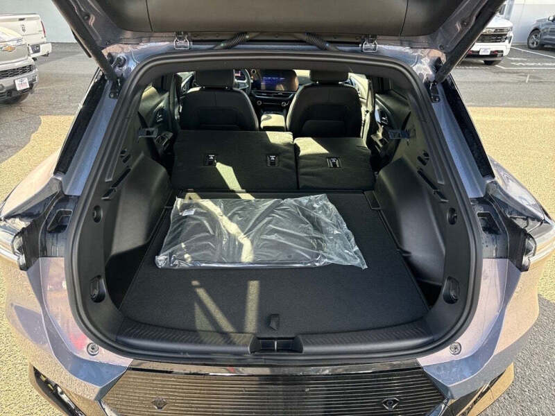 2026 Chevrolet Equinox EV LT 2