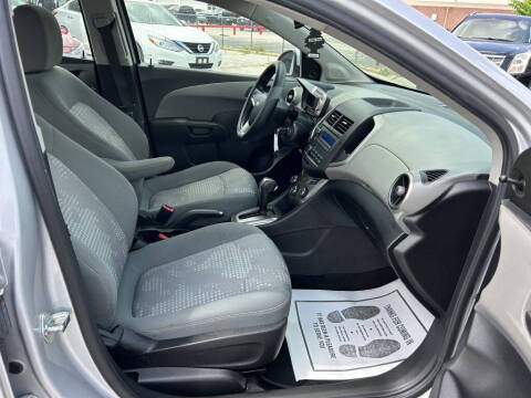 2016 Chevrolet Sonic LS Auto