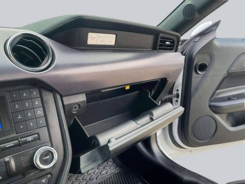2015 Ford Mustang EcoBoost Premium