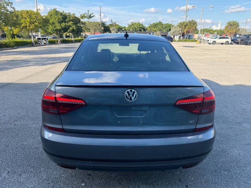 2018 Volkswagen Passat V6 GT
