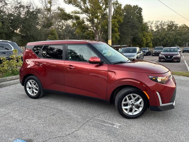 2024 Kia Soul LX