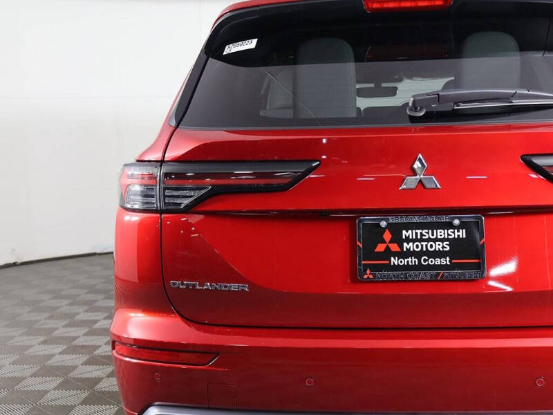 2025 Mitsubishi Outlander SEL