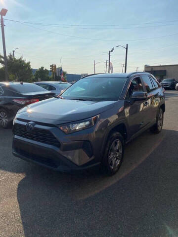 2022 Toyota RAV4 Hybrid LE