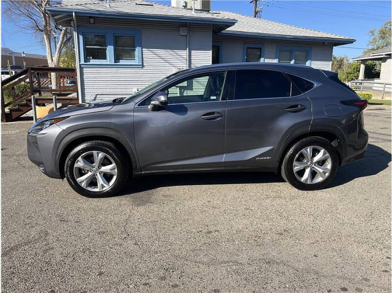 2017 Lexus NX 300h