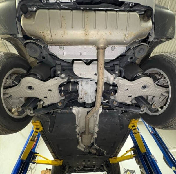 2020 Land Rover Defender 110 S