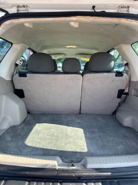2010 Ford Escape XLS