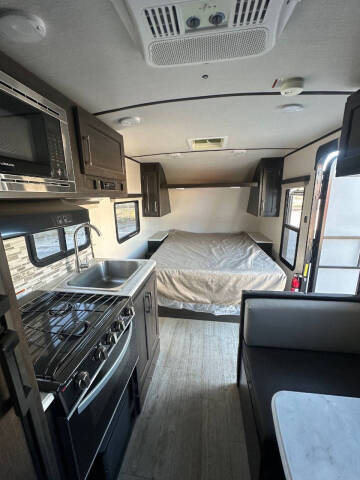 2021 Pacific Coachworks SURF SIDE  16RB