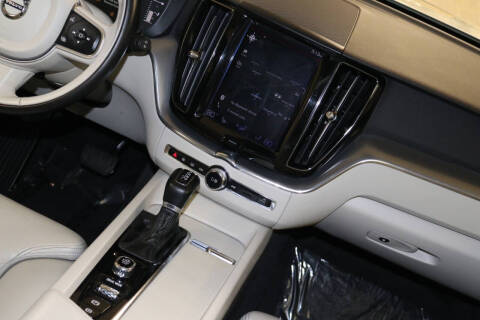 2019 Volvo XC60 T5 Momentum