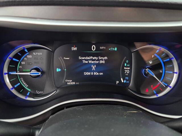 2024 Chrysler Pacifica Plug-In Hybrid Select