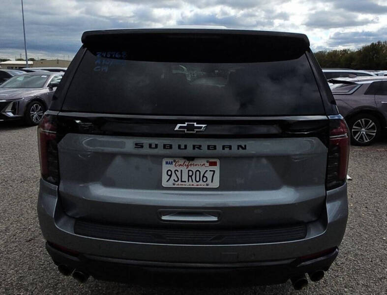 2025 Chevrolet Suburban Z71