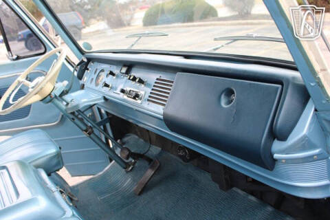 1967 Ford E-150