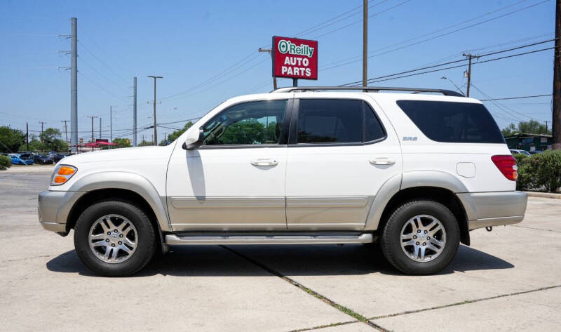 2004 Toyota Sequoia SR5