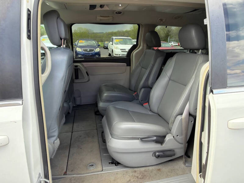 2011 Volkswagen Routan