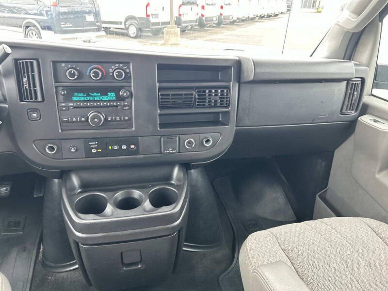 2017 Chevrolet Express LT 3500