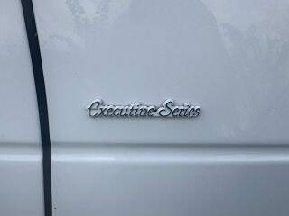 2000 Lincoln Town Car Executive