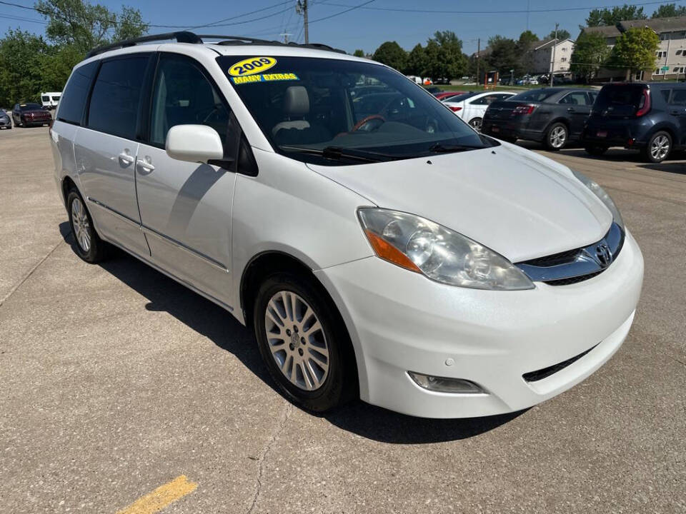 2009 Toyota Sienna for sale at Martinson's Used Cars in Altoona, IA