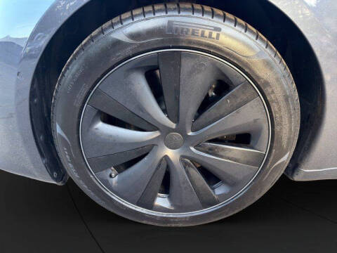 2022 Tesla Model S Plaid