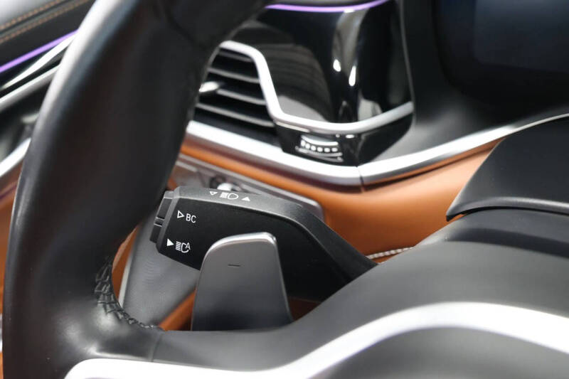 2022 BMW 7 Series M760i xDrive