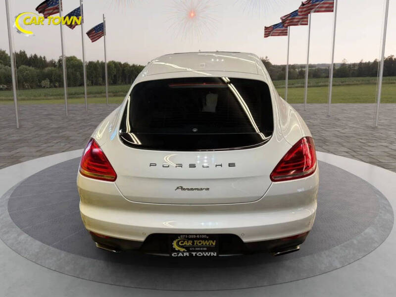2016 Porsche Panamera
