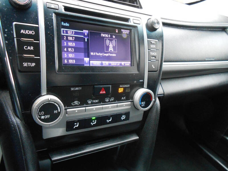 2014 Toyota Camry SE