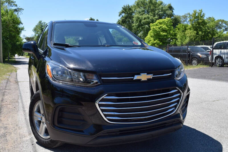 2017 Chevrolet Trax for sale at QUEST AUTO GROUP LLC in Redford MI