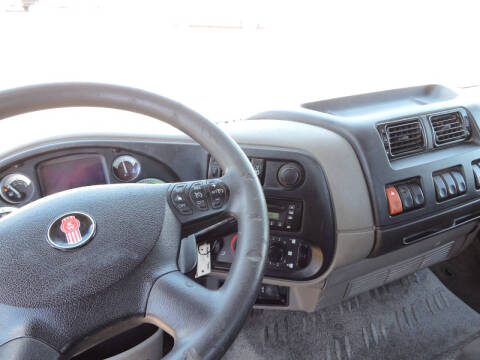 2013 Kenworth K270
