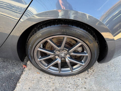 2020 Tesla Model 3 Standard Range Plus