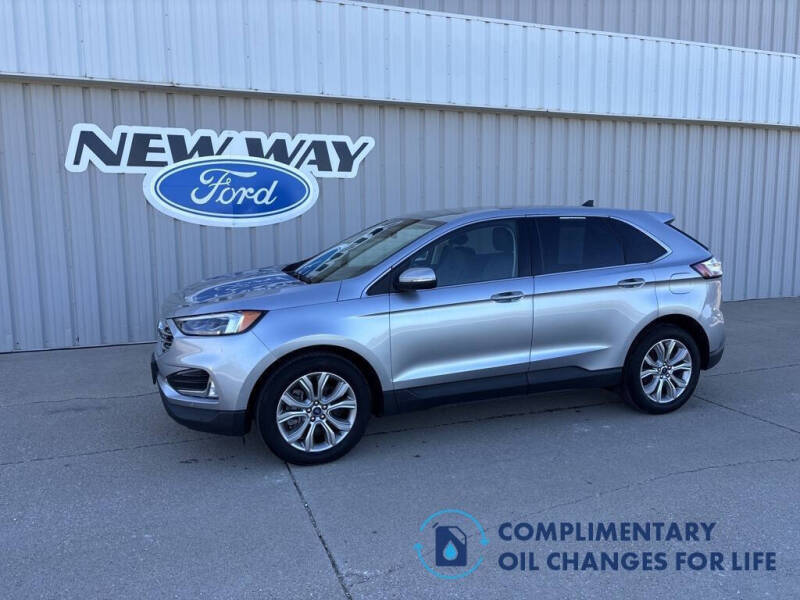 2022 Ford Edge Titanium