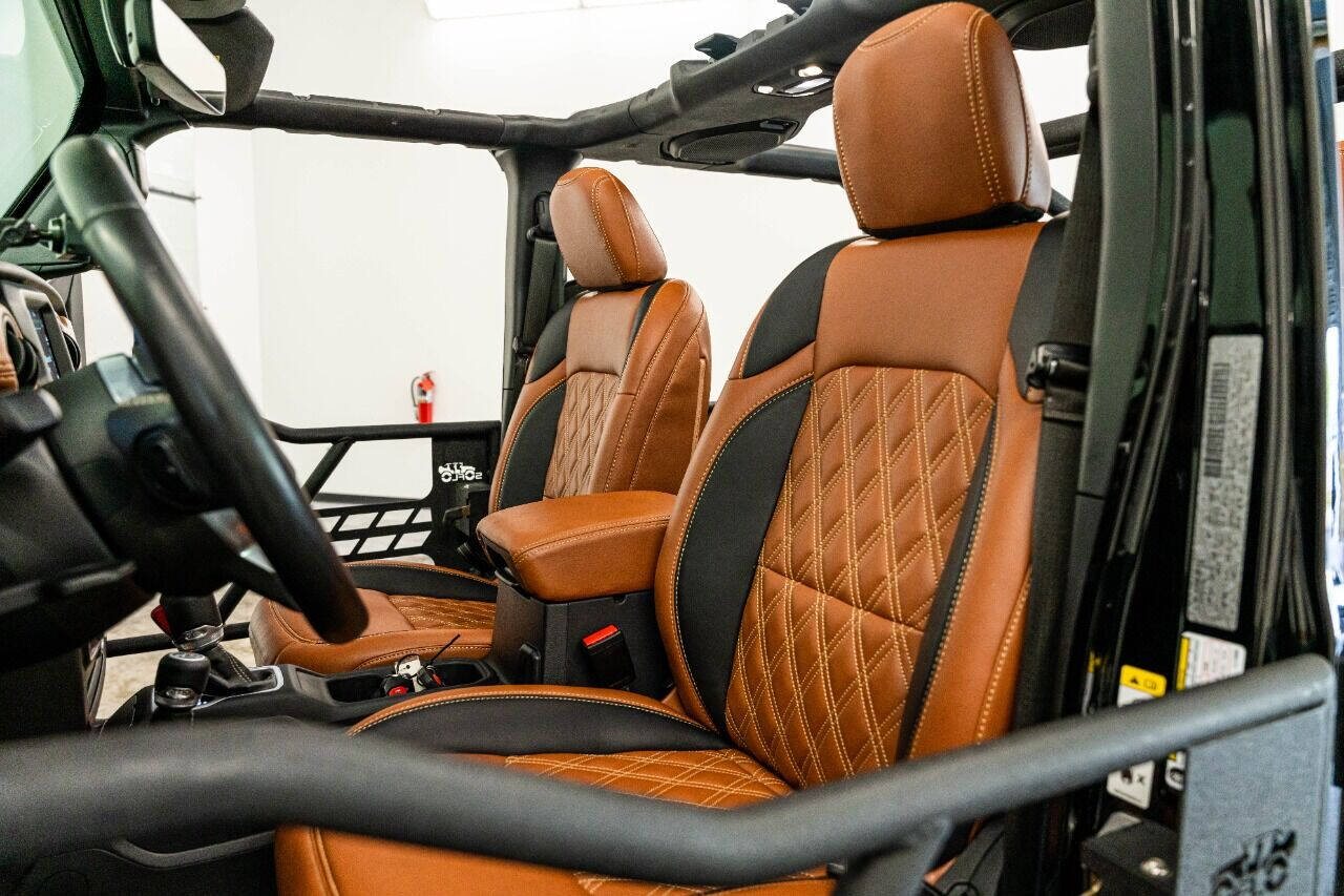 2020 JEEP Gladiator Pickup - $54,999