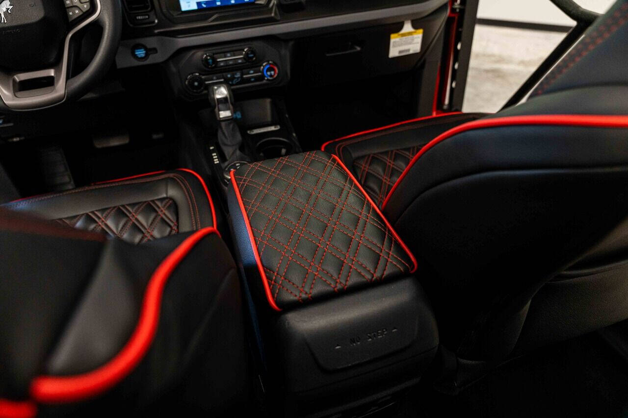 2023 FORD Bronco SUV / Crossover - $67,999