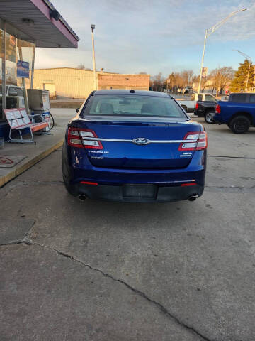 2015 Ford Taurus SEL