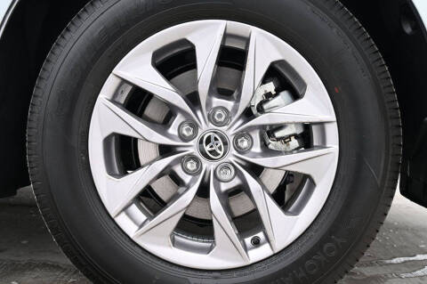 2025 Toyota Sienna XLE 8-Passenger