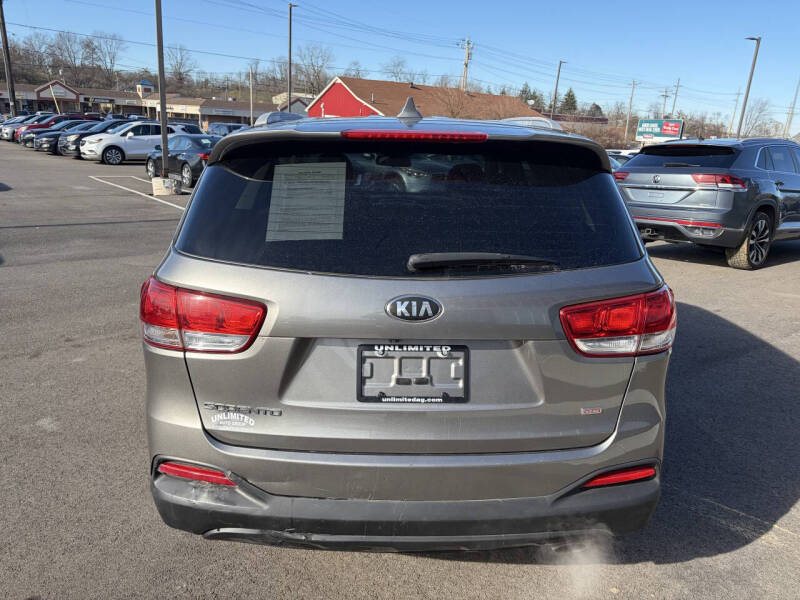 2018 Kia Sorento LX